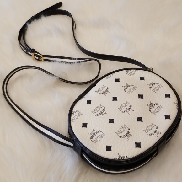 💖HOST PICK💖 Vintage MCM Crossbody Handbag - Picture 4 of 8